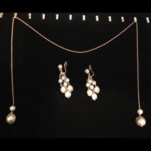 White pearl look gold tone scarf necklace&earrings